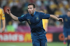 爱游戏官网网页版入口-今晨法国杯传出新动向，上海申花止住颓势，管理层表态——底气十足，球探报告显示潜力的简单介绍